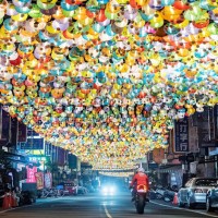 Photo of the Day: 16,000 lanterns on Taiwan's Taiping Old Street